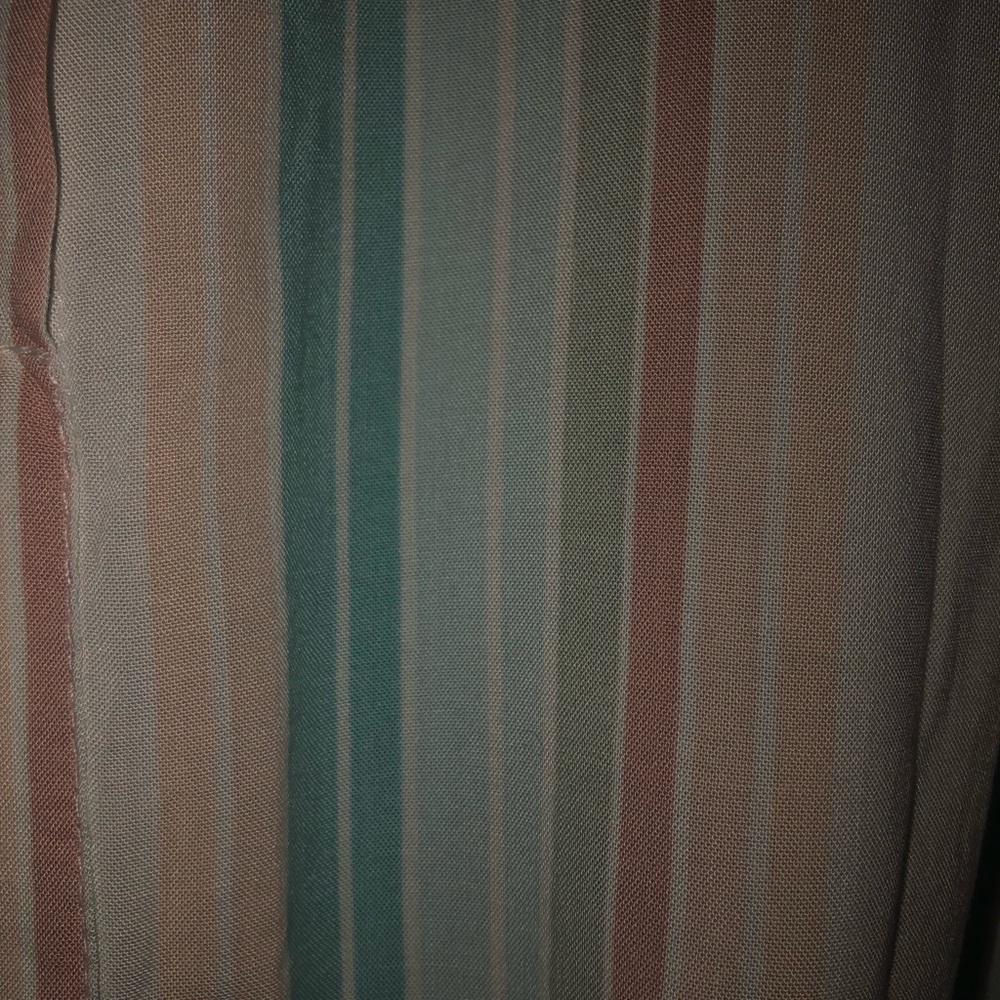 Button down top - Picture 3 of 6